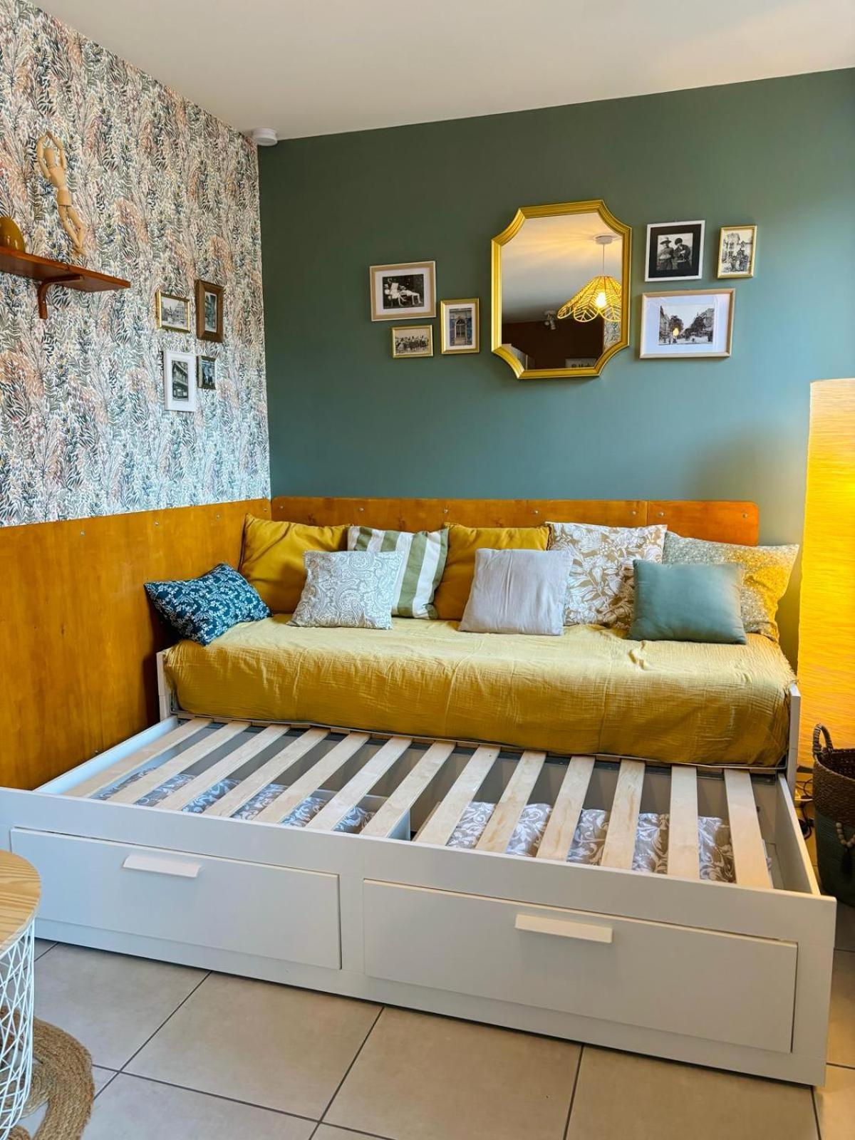 Le Marguerite & Le Melange Savant Apartment Руан Екстериор снимка