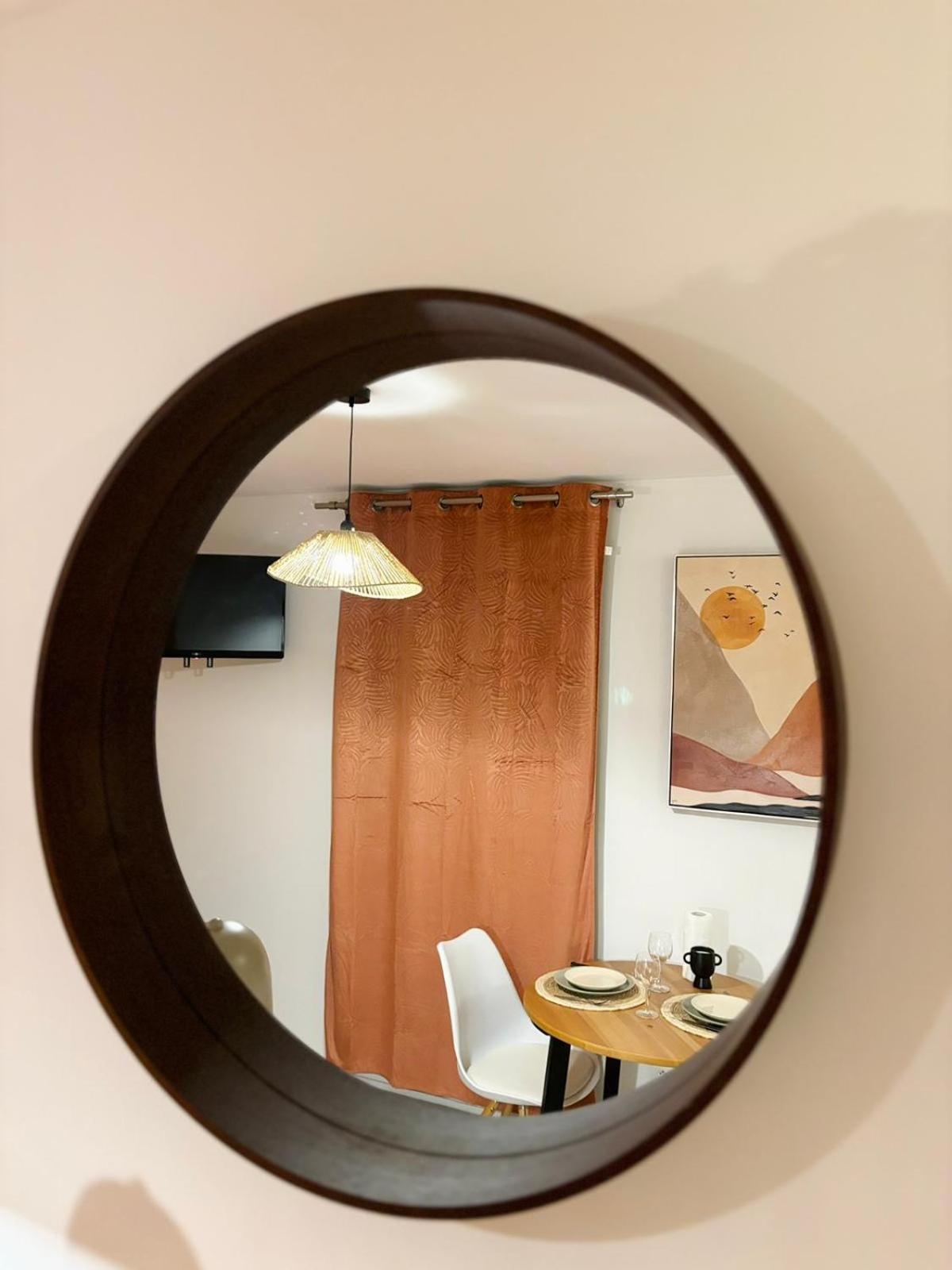 Le Marguerite & Le Melange Savant Apartment Руан Екстериор снимка